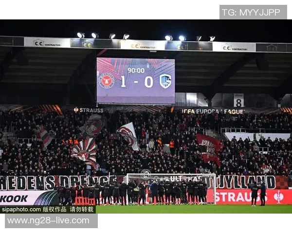 英超焦点战本菲卡小胜曼联争议判罚引发全场热议