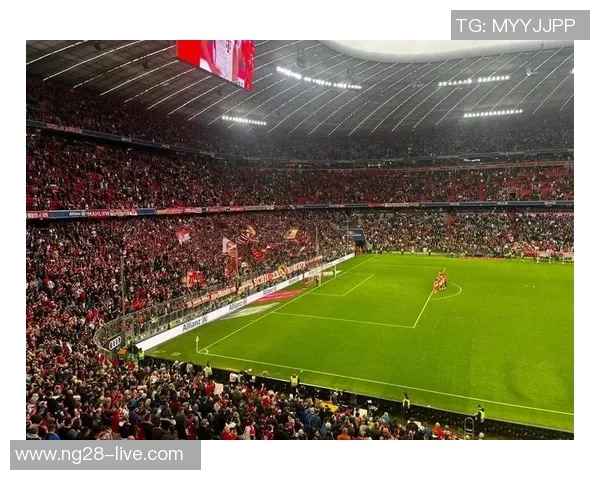 足总杯精彩对决拜仁大胜巴黎圣日耳曼引发全场狂欢与热议