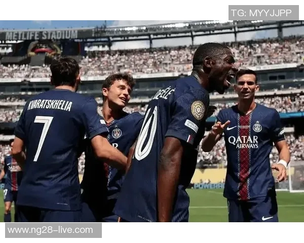 中超激战巴黎圣日耳曼大胜切尔西红牌争议引发全场热议